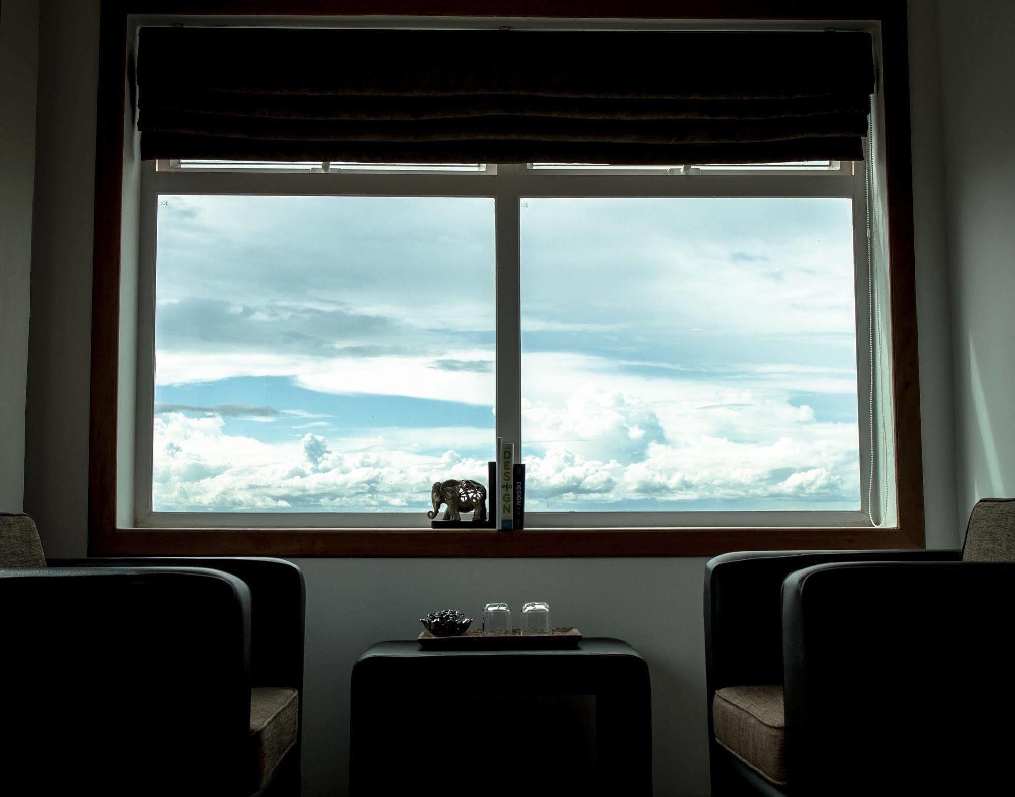 Point Boutique Hotel Phnom Pen Exterior foto
