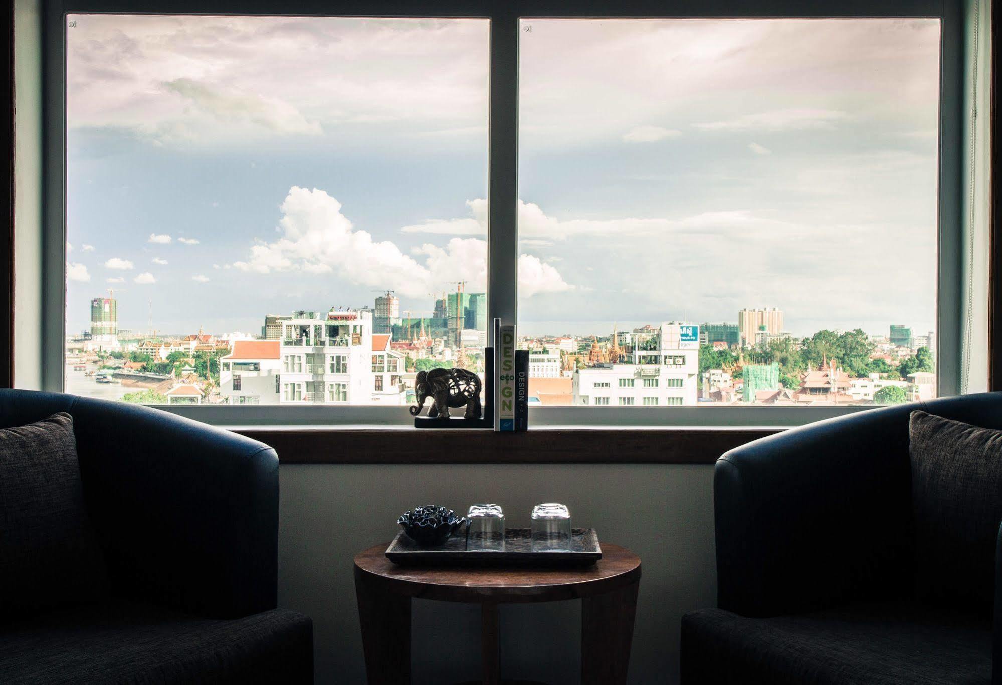 Point Boutique Hotel Phnom Pen Exterior foto